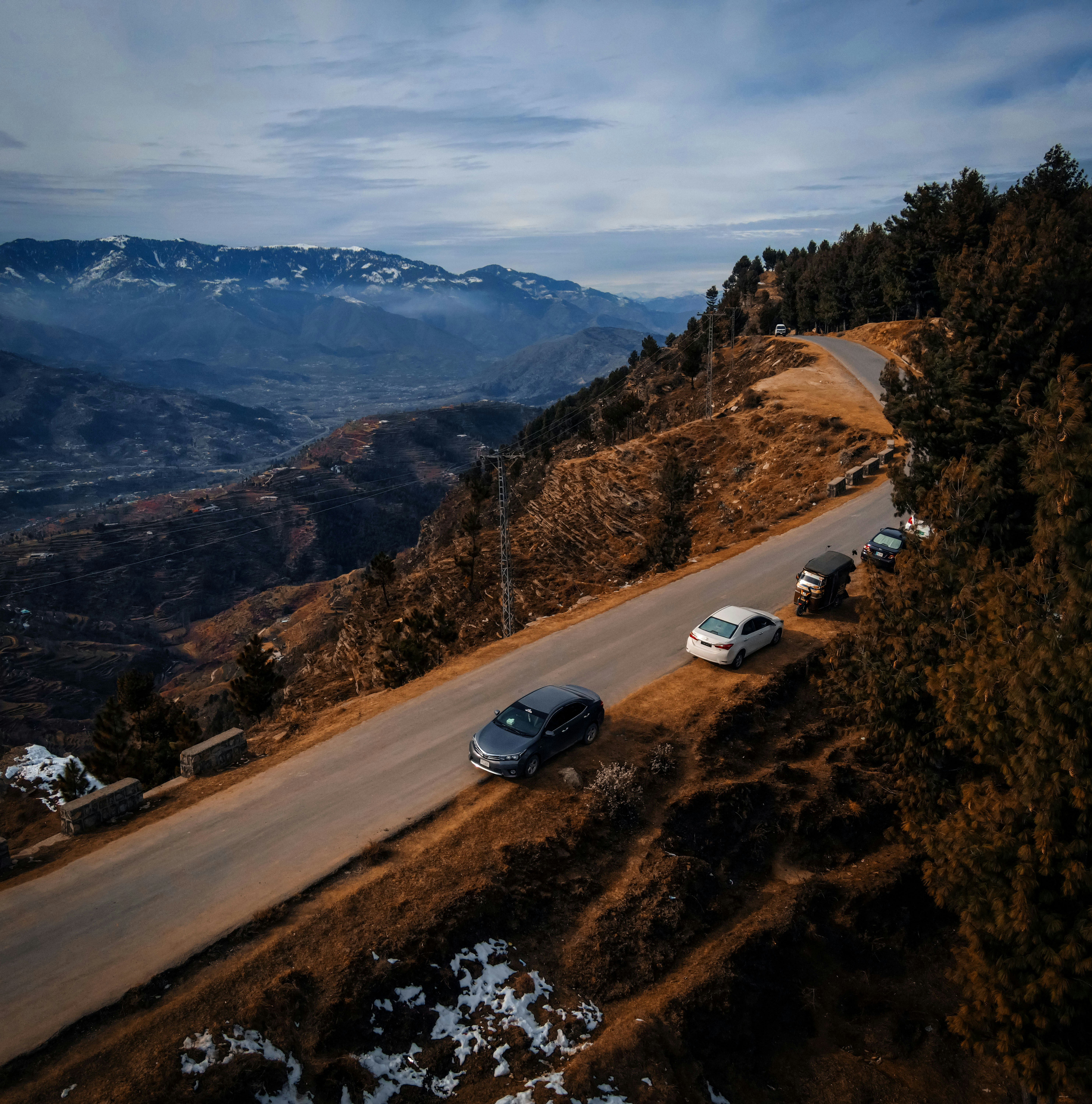 US Top 10 Cars Ranking: How Leading Vehicles Compare Across Categories
