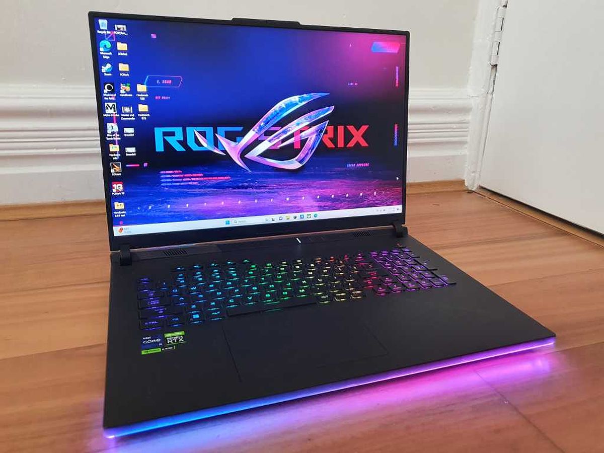 ASUS ROG Strix G18 Exterior Design