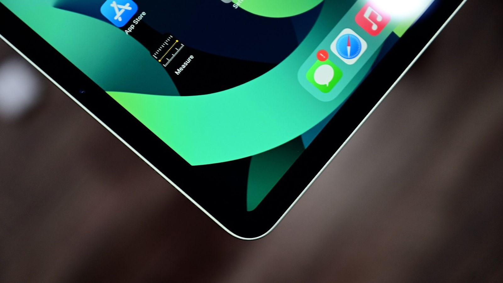 Liquid Retina display with tap-to-wake on iPad Air 4